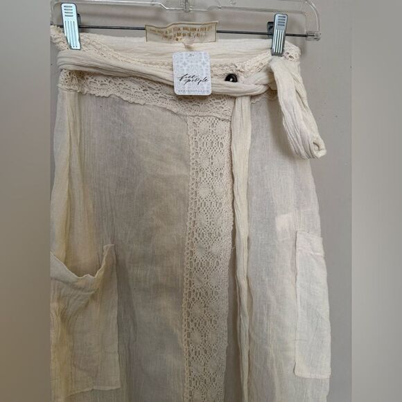 Jen’s Pirate Booty - London Skirt - Picture 3 of 6